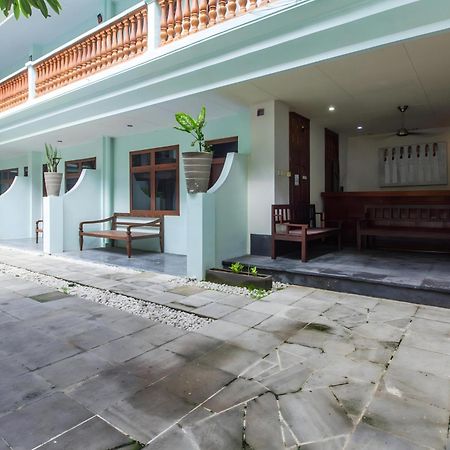Capital O 93809 Wida Hotel Legian Exterior foto